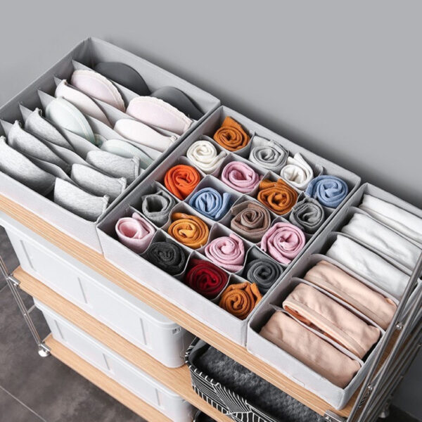 Nghệ thuật gấp quần áo lót tiết kiệm không gian và bảo quản đúng cách