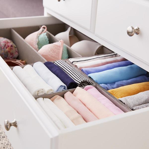 Nghệ thuật gấp quần áo lót tiết kiệm không gian và bảo quản đúng cách